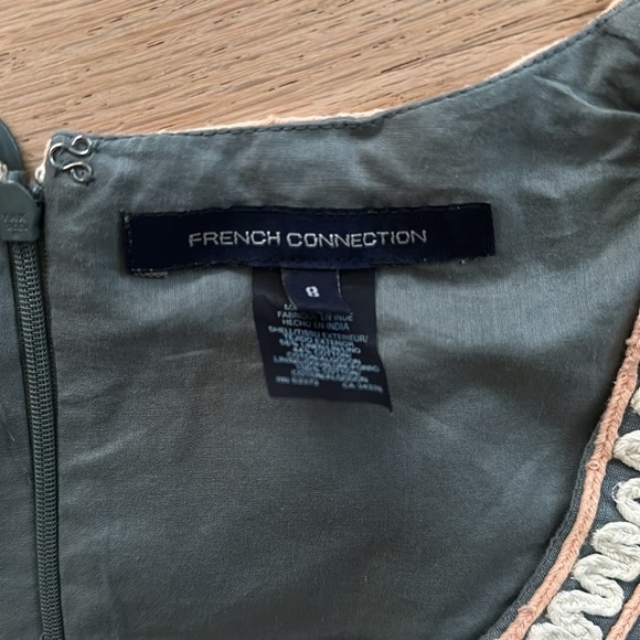 French Connection - Embroidered Gray Dress - Size 8 - Picture 5 of 9
